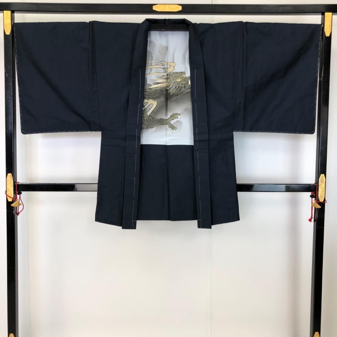男着物 アンサンブル 紬 龍 紺鉄色 しつけ糸 M-1134 男着物 アンサンブル 紬 龍 紺鉄色 しつけ糸 M-1134 - メルカリ