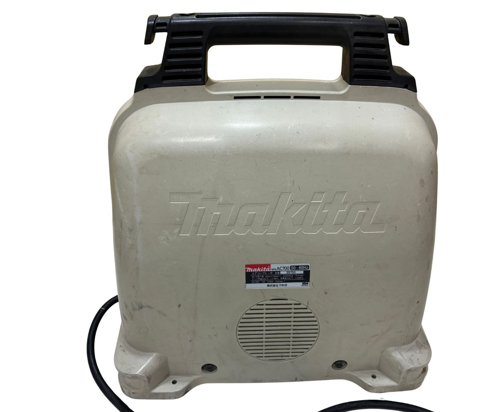 中古 マキタ(Makita) エアコンプレッサ 一般圧 5L AC700 中古品 エア 
