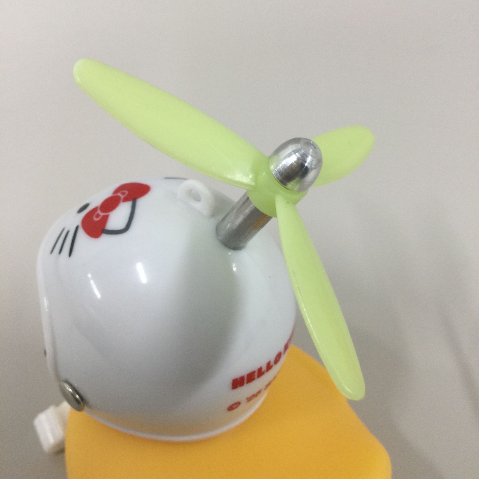 c237【新品・未使用品】ハローキティ サイクリングマスコット サンリオ 