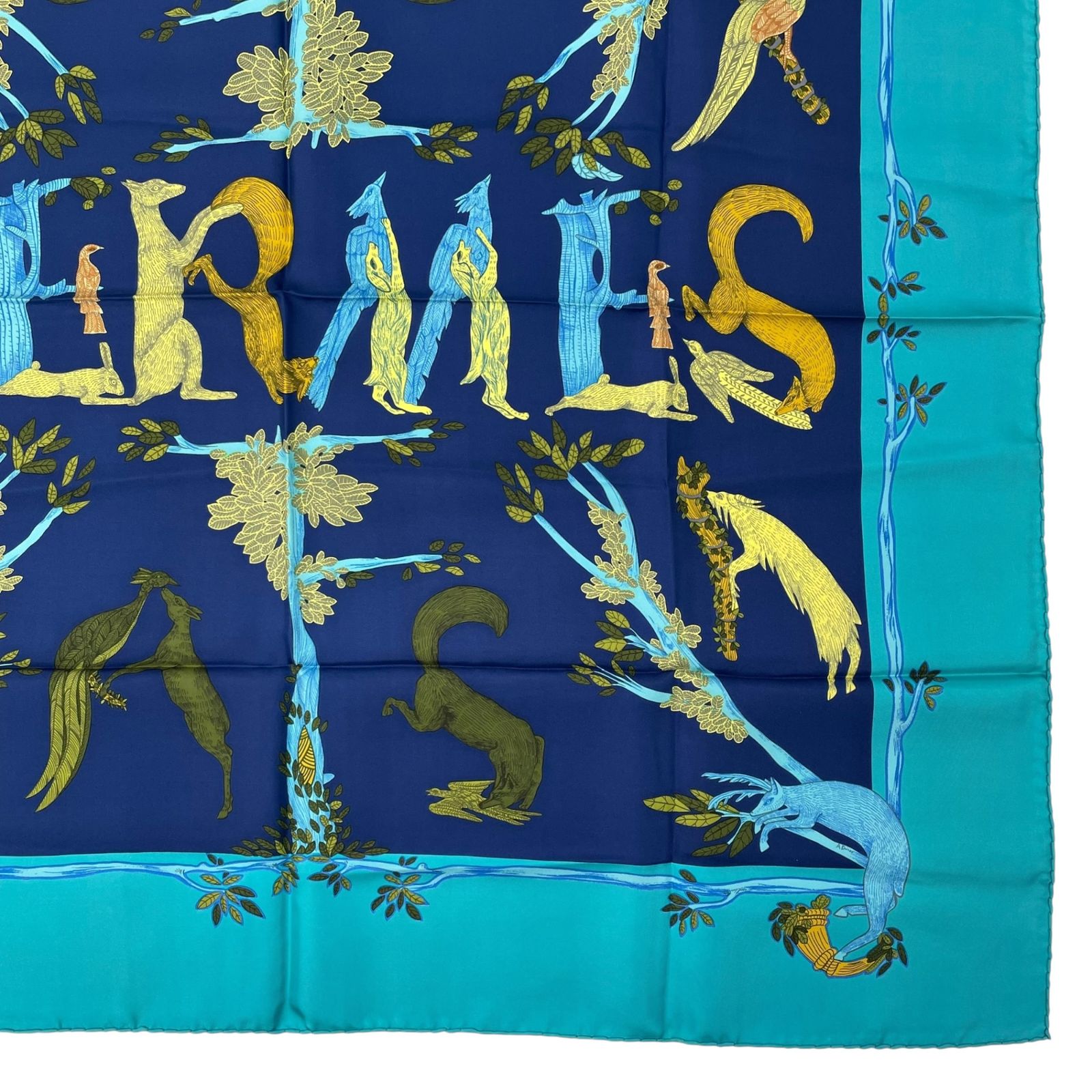 極美品 HERMES エルメス スカーフ シルク カレ90 ANIMAL ALPHABET