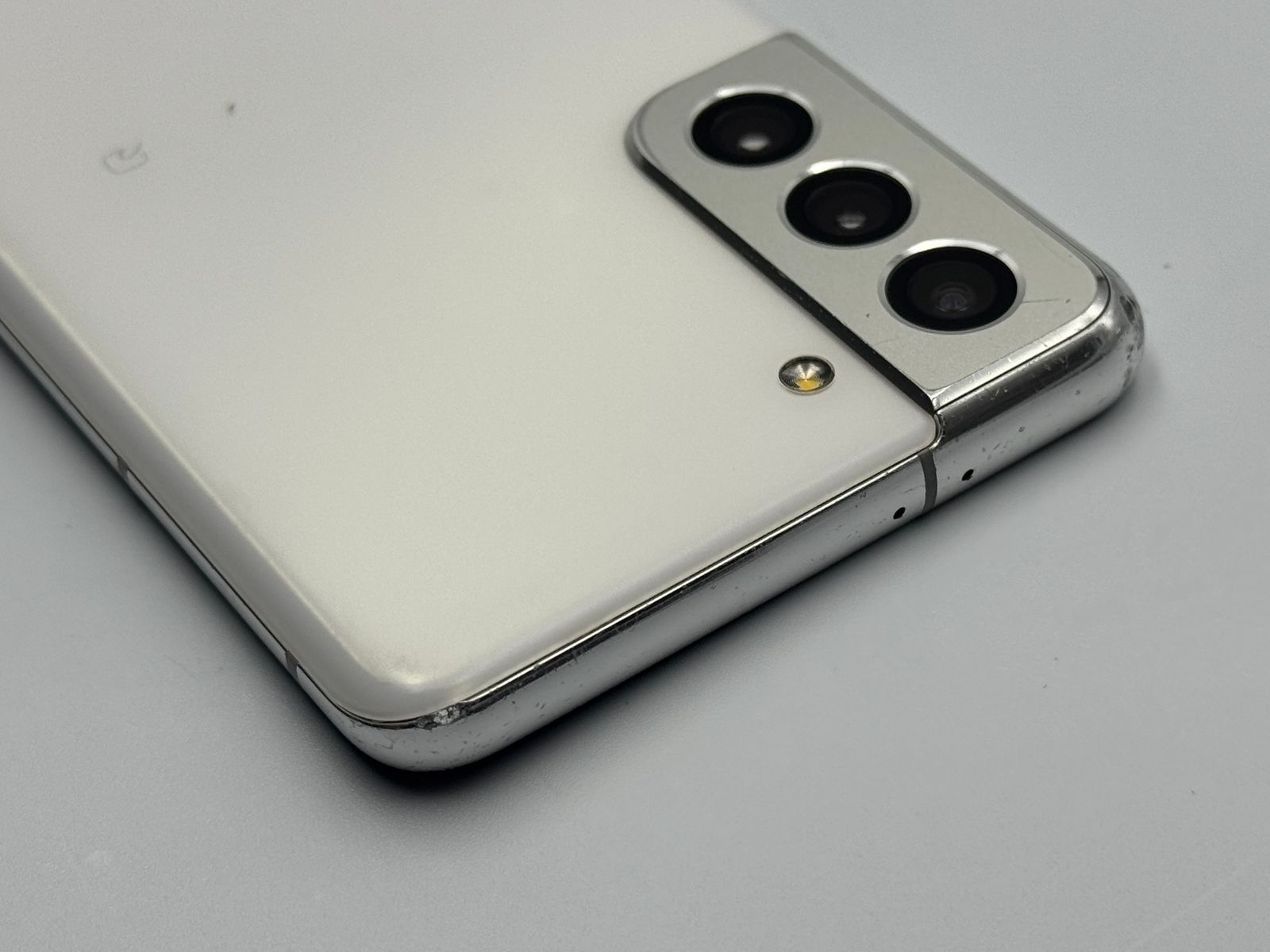 Galaxy S21 5G SCG09 256GB 白ロム SIMフリー - メルカリ