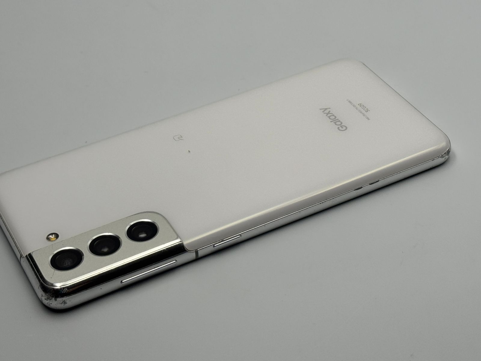 Galaxy S21 5G SCG09 256GB 白ロム SIMフリー - メルカリ