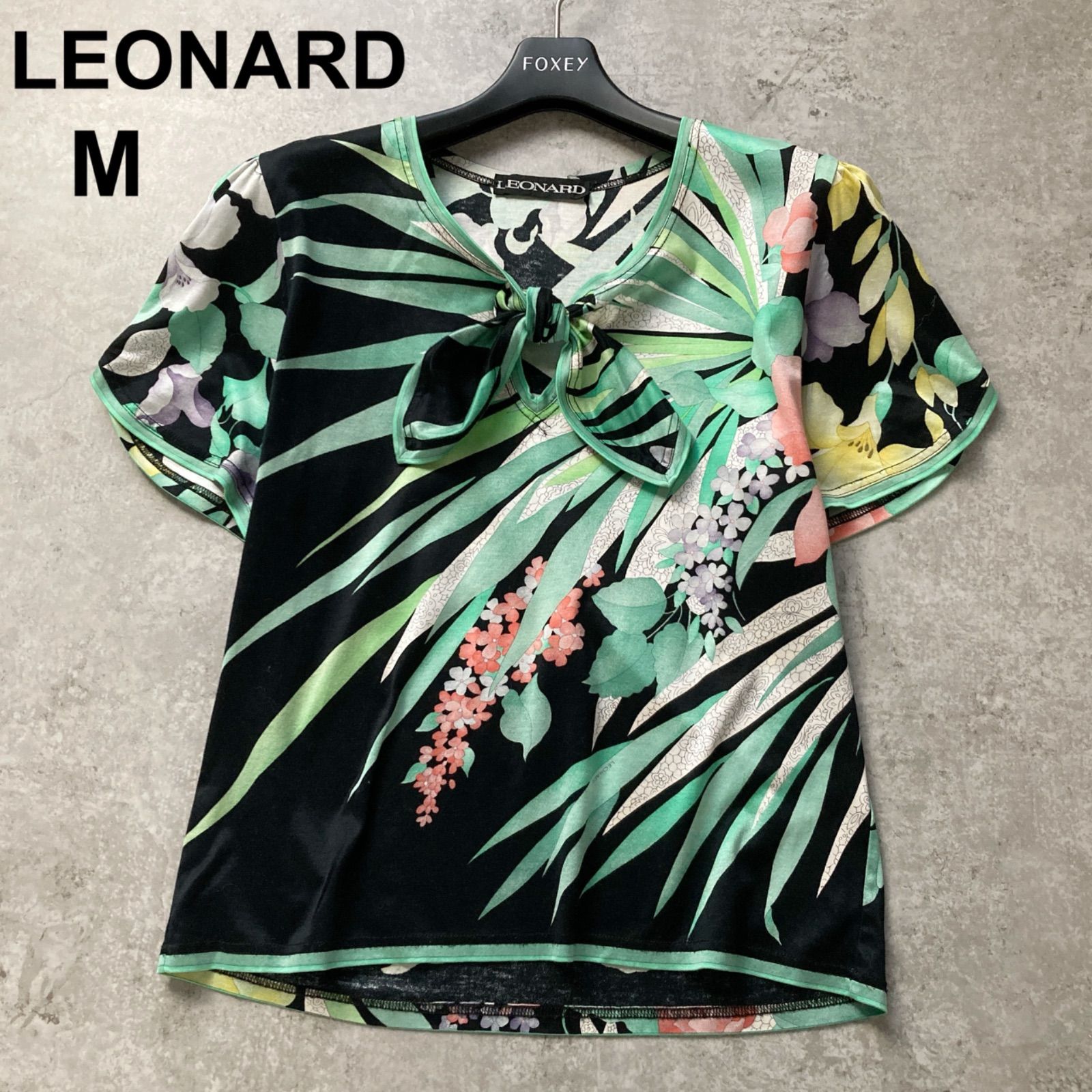 レオナール LEONARD カットソー ノースリーブ 花柄 綿100% ホワイト 