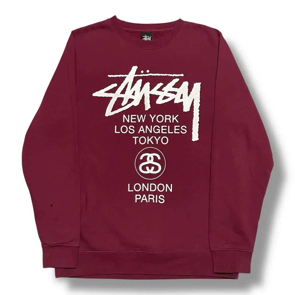 STUSSY ビックロゴ バーガンディ ワールドツアー スウェット 【公式通販】