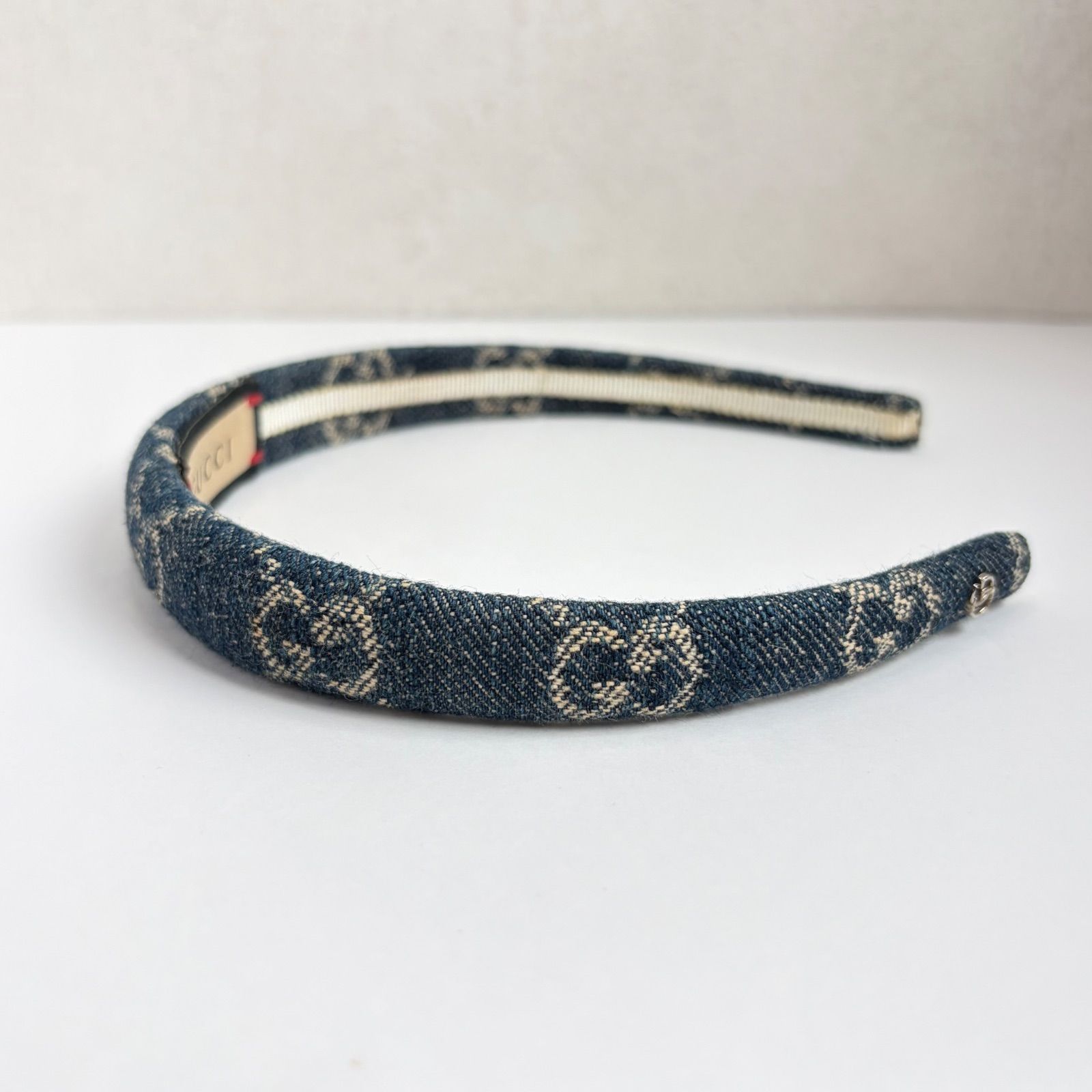 GUCCI グッチ カチューシャ ヘアバンド ヘアアクセサリー GGロゴ