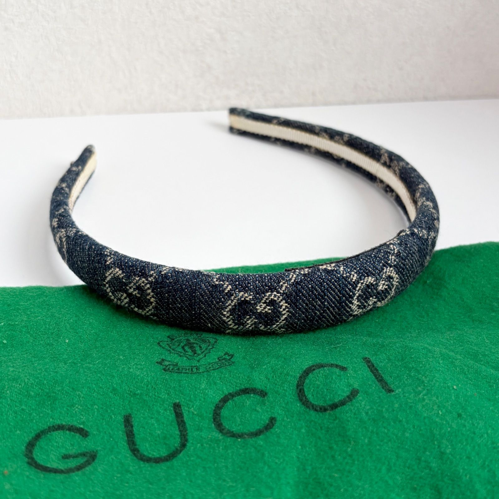 GUCCI グッチ カチューシャ ヘアバンド ヘアアクセサリー GGロゴ