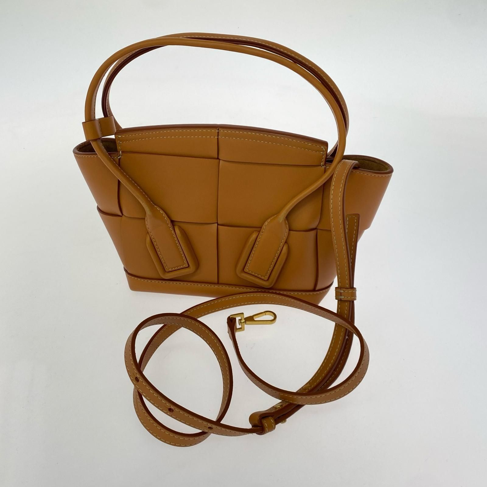 ｼｮﾙﾀﾞｰﾊﾞｯｸﾞ BOTTEGA VENETA ﾐﾆｻﾞｱﾙｺ ｵﾚﾝｼﾞ - メルカリ