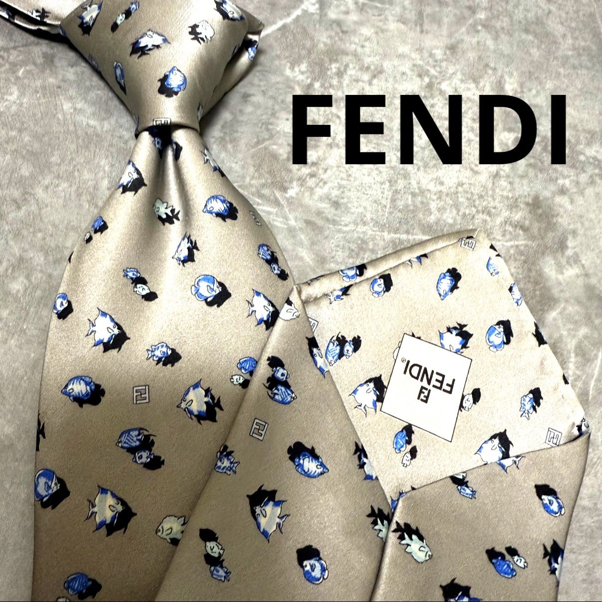 FENDI フェンディ シルバー ネクタイ ズッカ柄 デカロゴ シルク 【公式