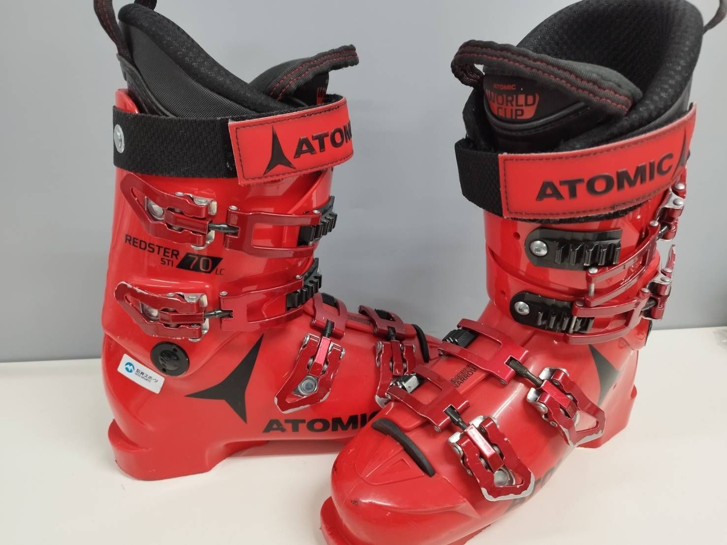 ATOMIC REDSTER JR 65 スキーブーツ 24.0/24.5 ATOMIC REDSTER スキーブーツ ATOMIC REDSTER JR 65 スキーブーツ 24.0