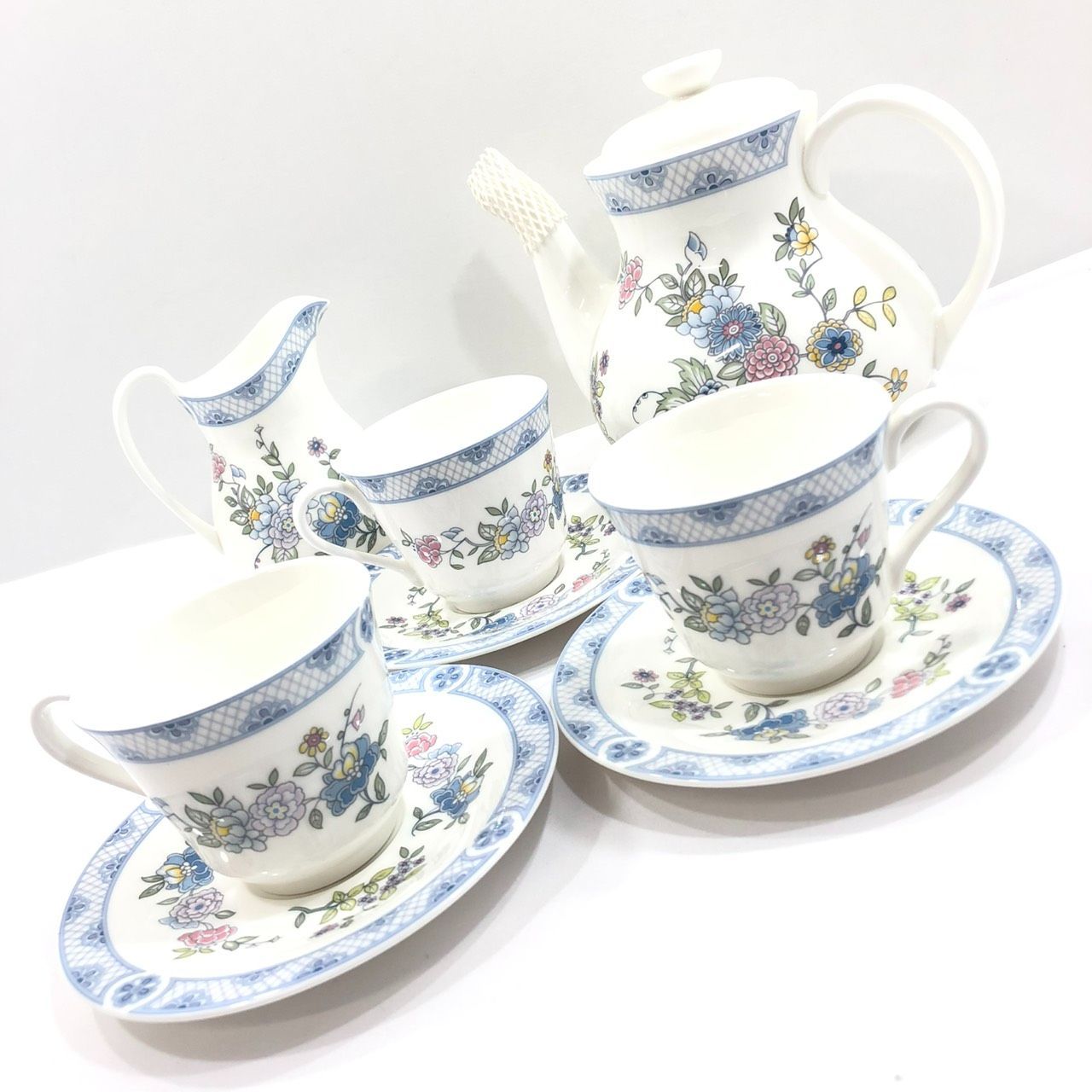 美品!! 】 Doulton ロイヤルドルトン コニストン シュガーポット 