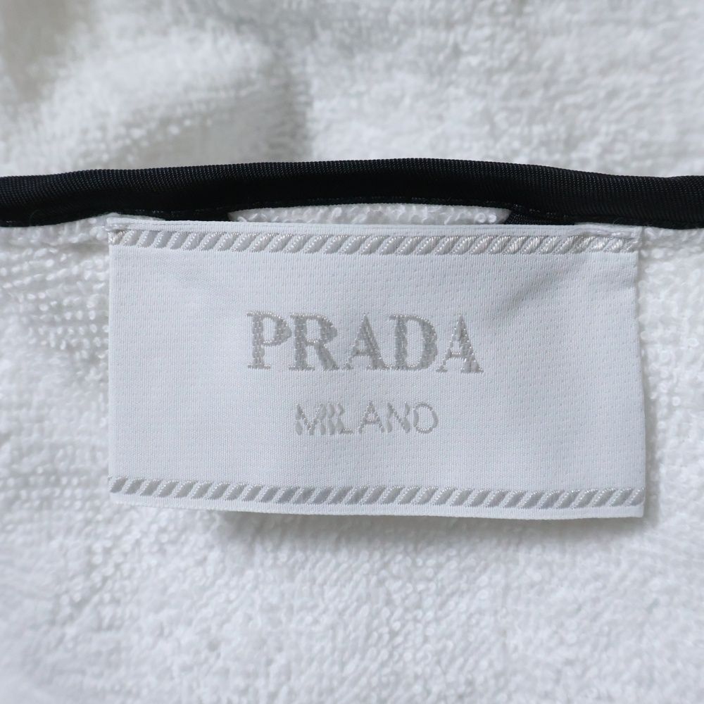 PRADA 三角プレート タオル生地 パーカー ホワイト PRADA 三角プレート