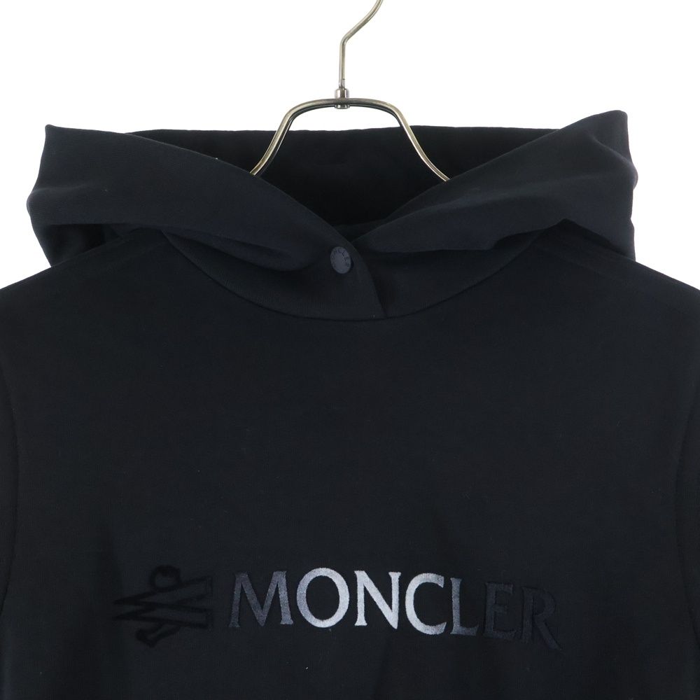 MONCLER モンクレール 23AW FELPA CON AAPPUCCIO ナイロン切替ロゴプリントプルオーバーパーカーブラック I20938G00008 809KR MONCLER (モンクレール) 23AW FELPA CON AAPPUCCIO ナイロン切替ロゴ