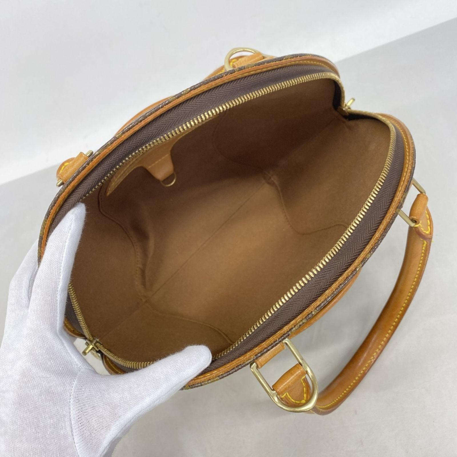 Buy from Japan Easily