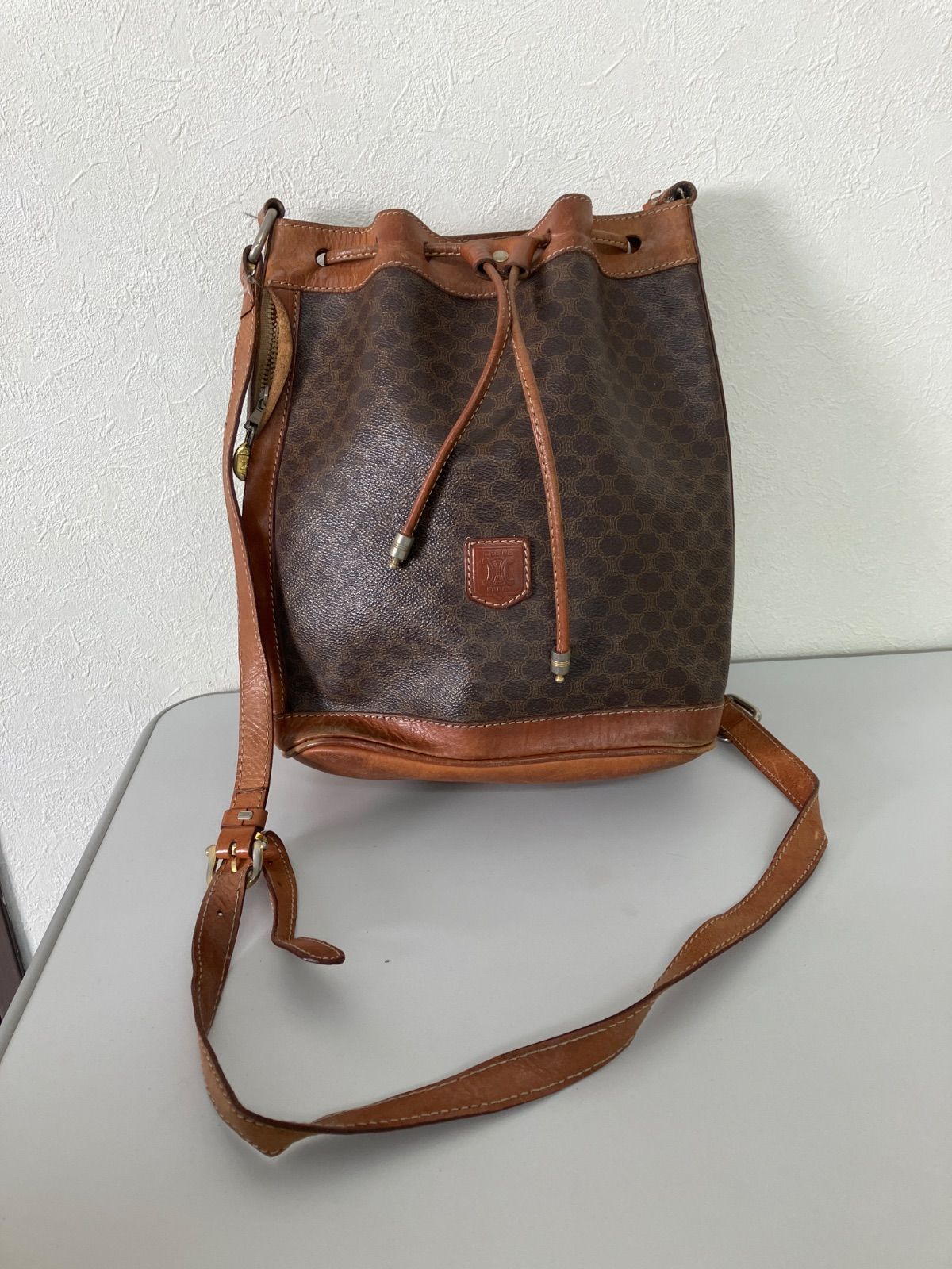 レディース CELINE ヴィンテージ ブラウンレザー 巾着型ショルダー