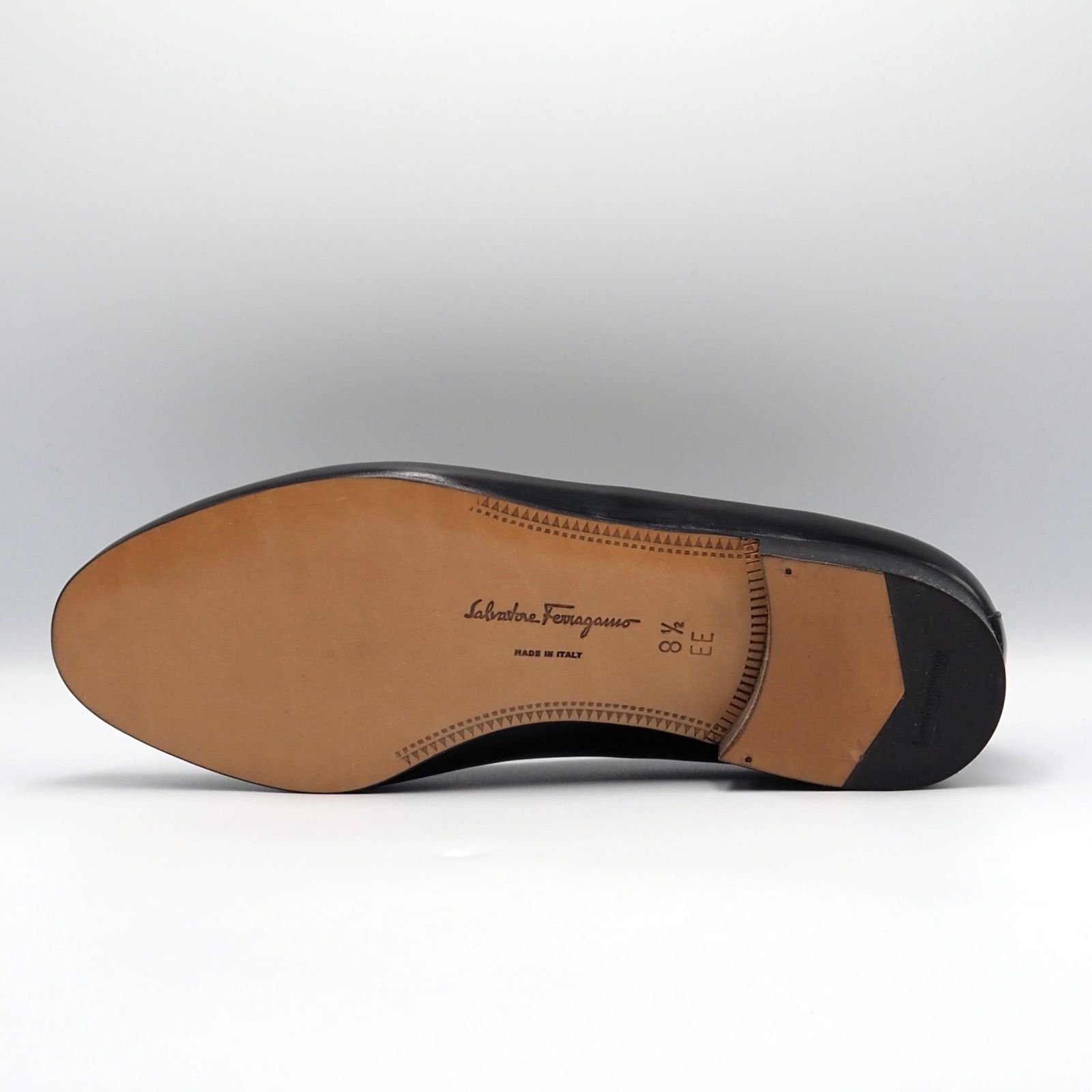春夏】【美品】Ferragamo タッセルローファー ブラック 黒 レザー 