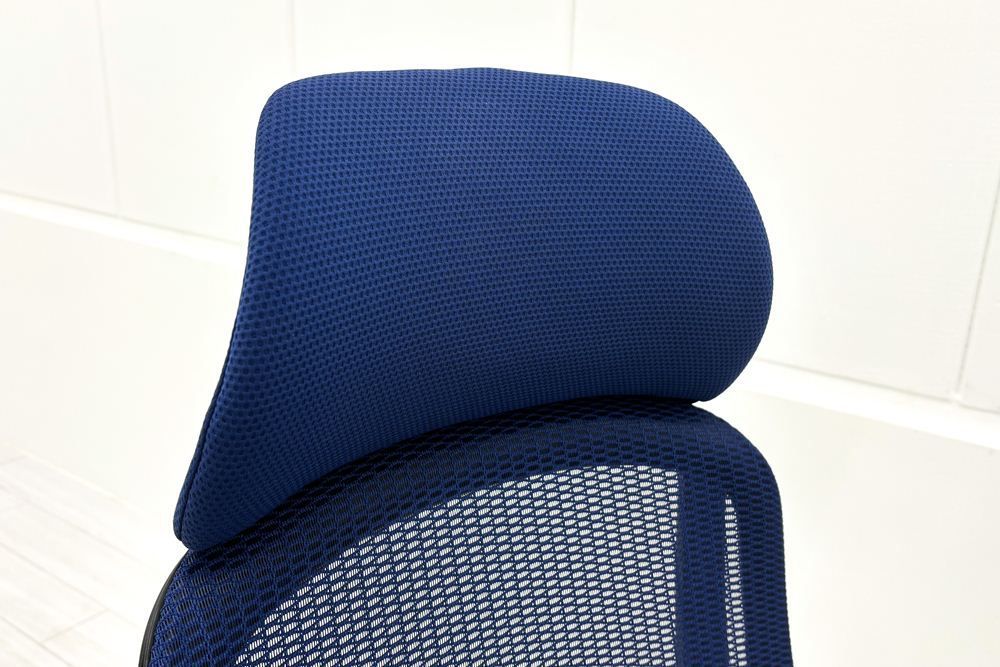 ミディアムブルー