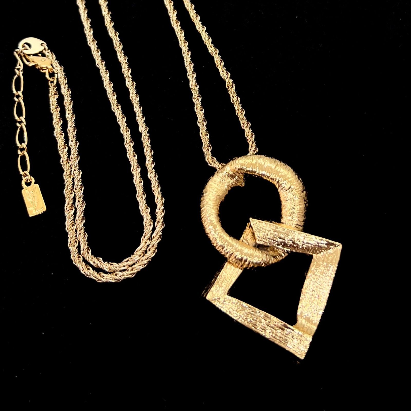 美品☆YVES SAINT LAURENT イヴサンローラン ネックレス ロング 