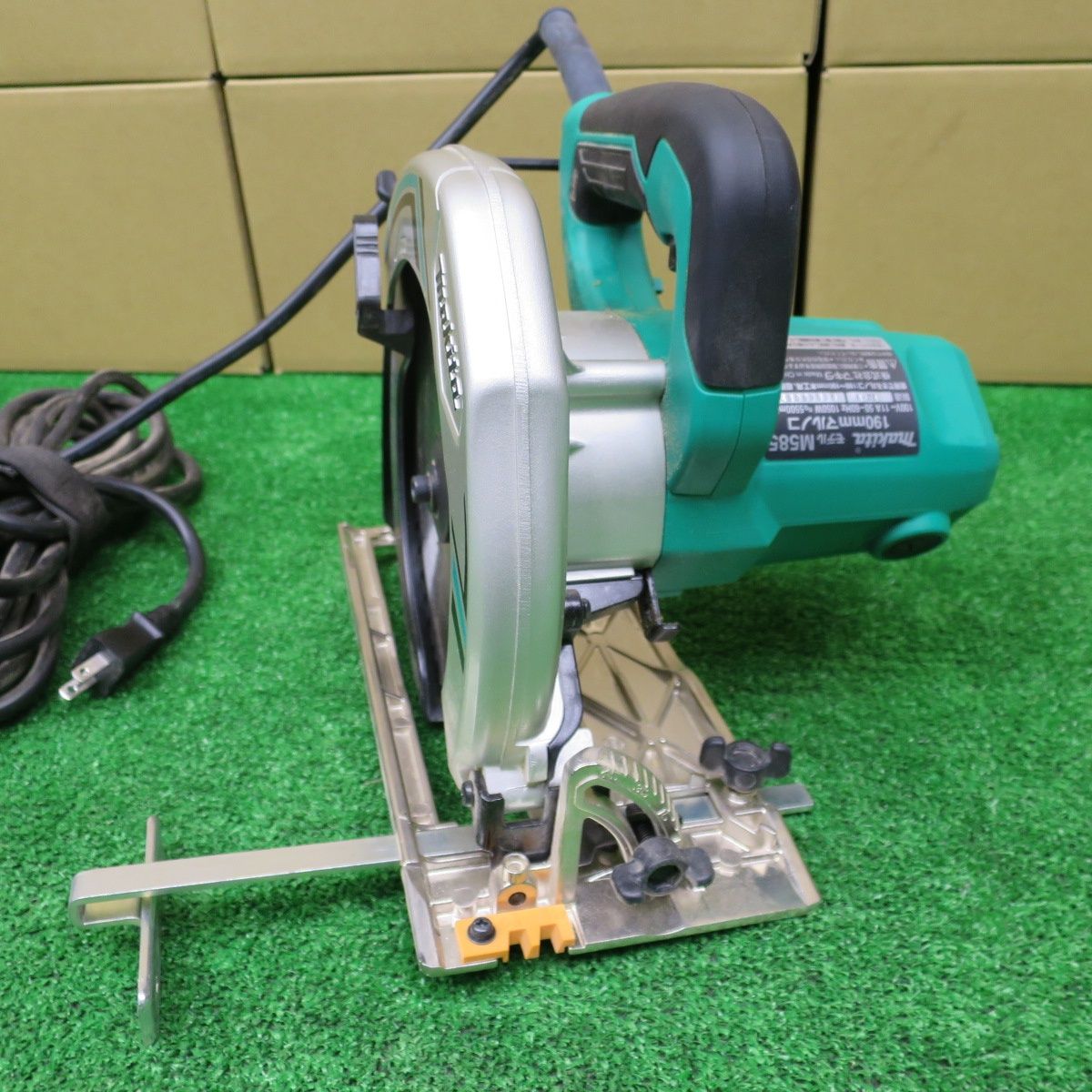 送料無料] ◇マキタ 電気 190mm マルノコ M585 電動 工具 切断 機 丸の 