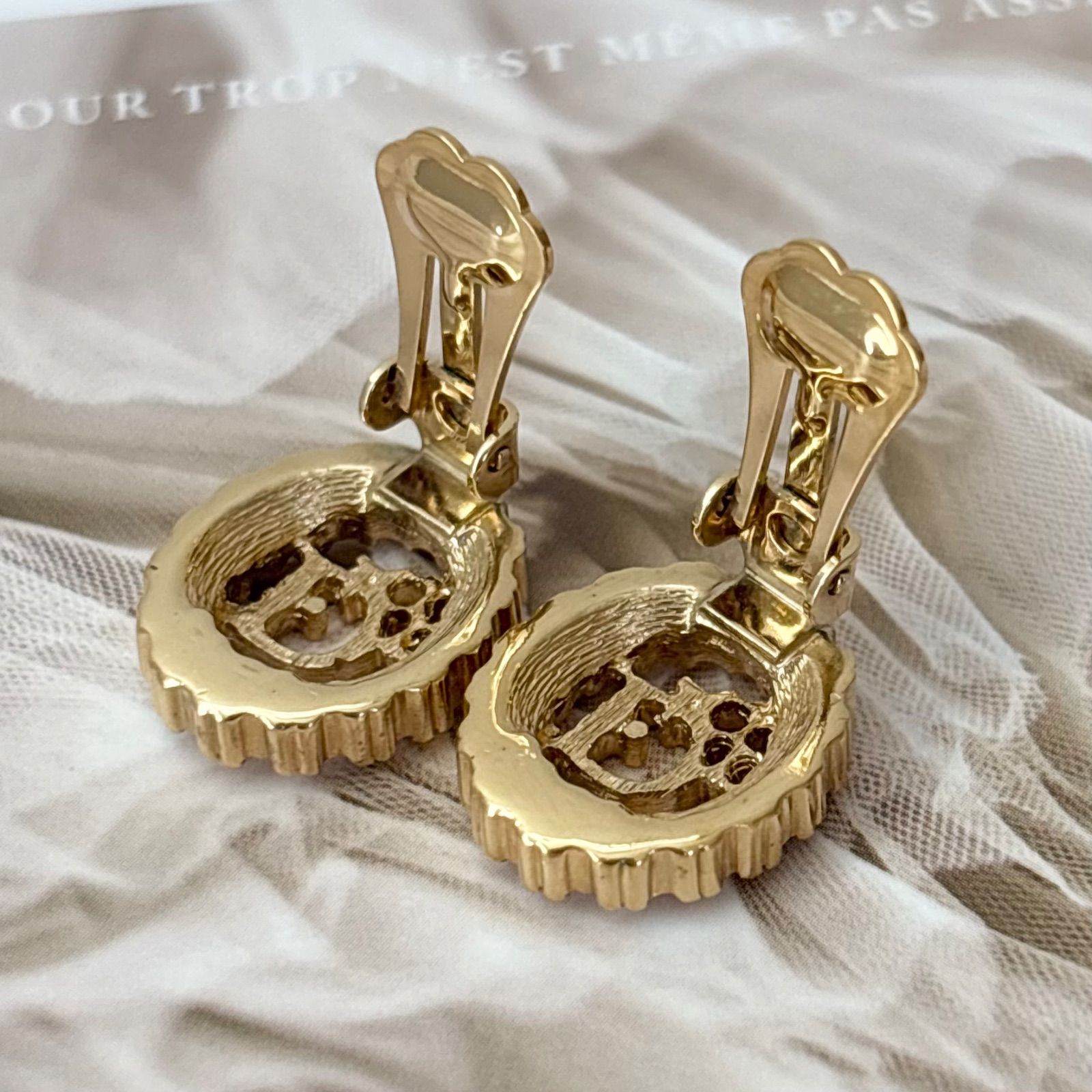 美品】クリスチャンディオール イヤリング ディオールロゴ オーバル