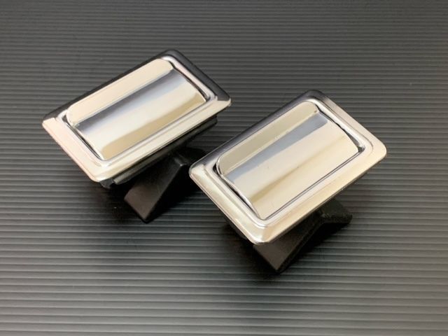1968-75 シボレー インパラ カプリス リアクォーター アッシュトレイ 2個セット 灰皿 中古　1968 1969 1970 1971 1972 1973 1974 1975