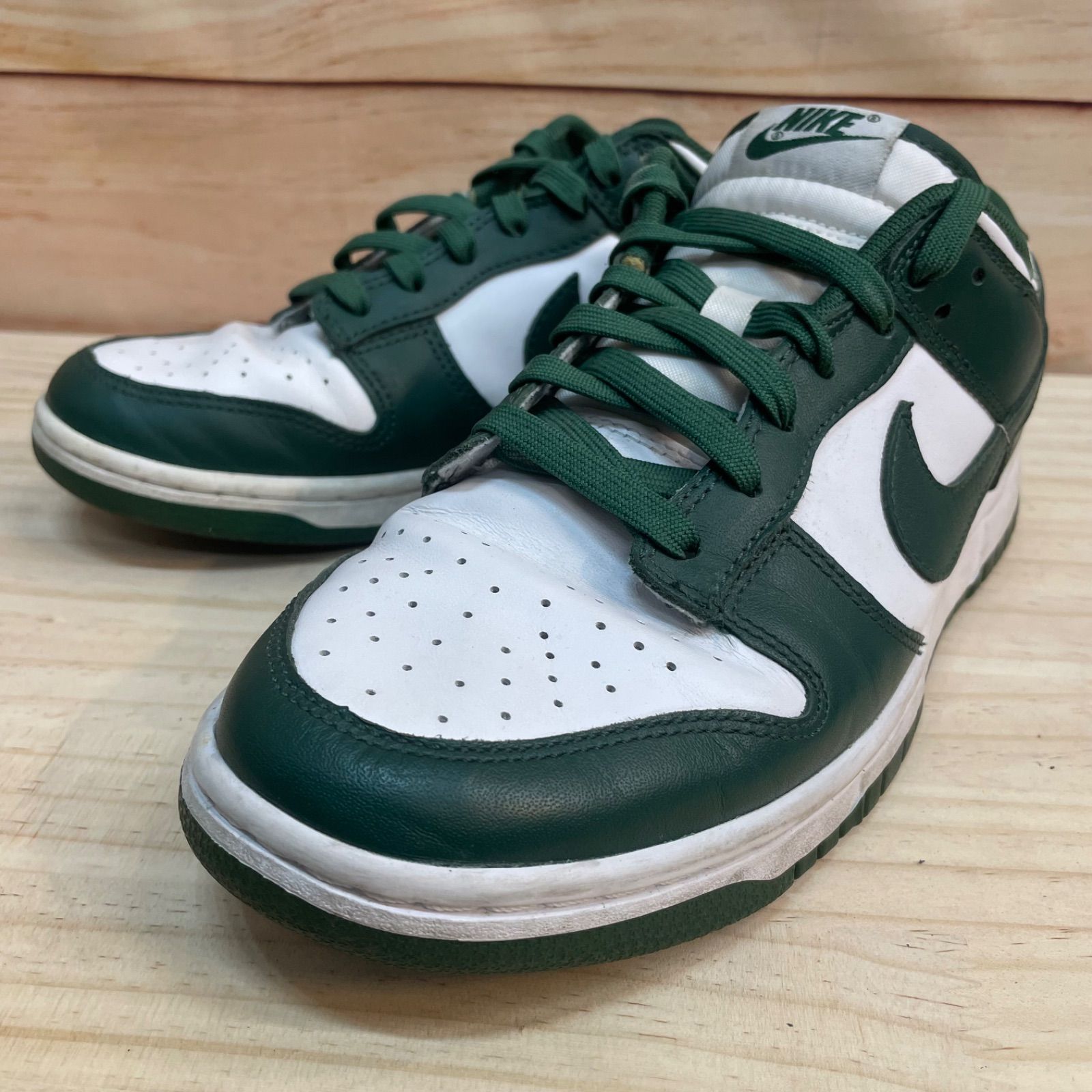 NIKE ダンクローレトロ チームグリーン - メルカリ