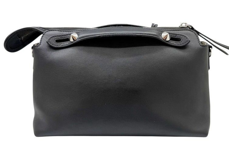 【中古】FENDI フェンディ バイザウェイ ミディアム レザー ブラック 8BL146 黒 シルバー金具 2WAYショルダーバッグ ショルダーバッグ レディース 人気 お洒落 【ブランドギャラリー東心斎橋店】 FENDI（フェンディ） ショルダーバッグ BY THE WAY バイザウェイ