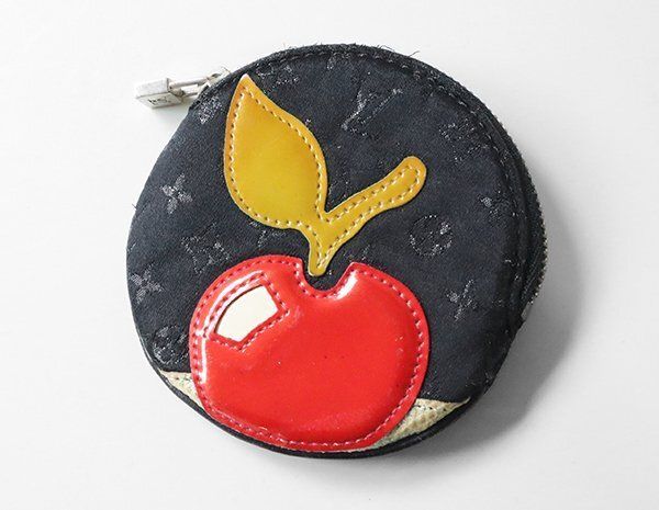 LOUIS VUITTON ◇ ポルトモネ ロン コントドゥフェ *りんごモチーフ 丸 