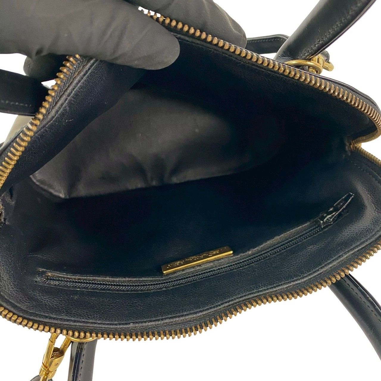 極 美品 YVES SAINT LAURENT イヴ・サンローラン YSL ロゴ 金具 レザー 