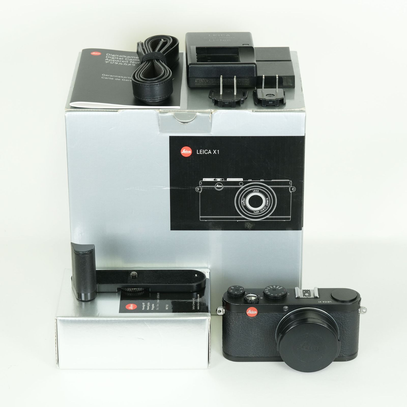 良品 | バッテリー2個・ハンドグリップ付] LEICA X1 ブラック 