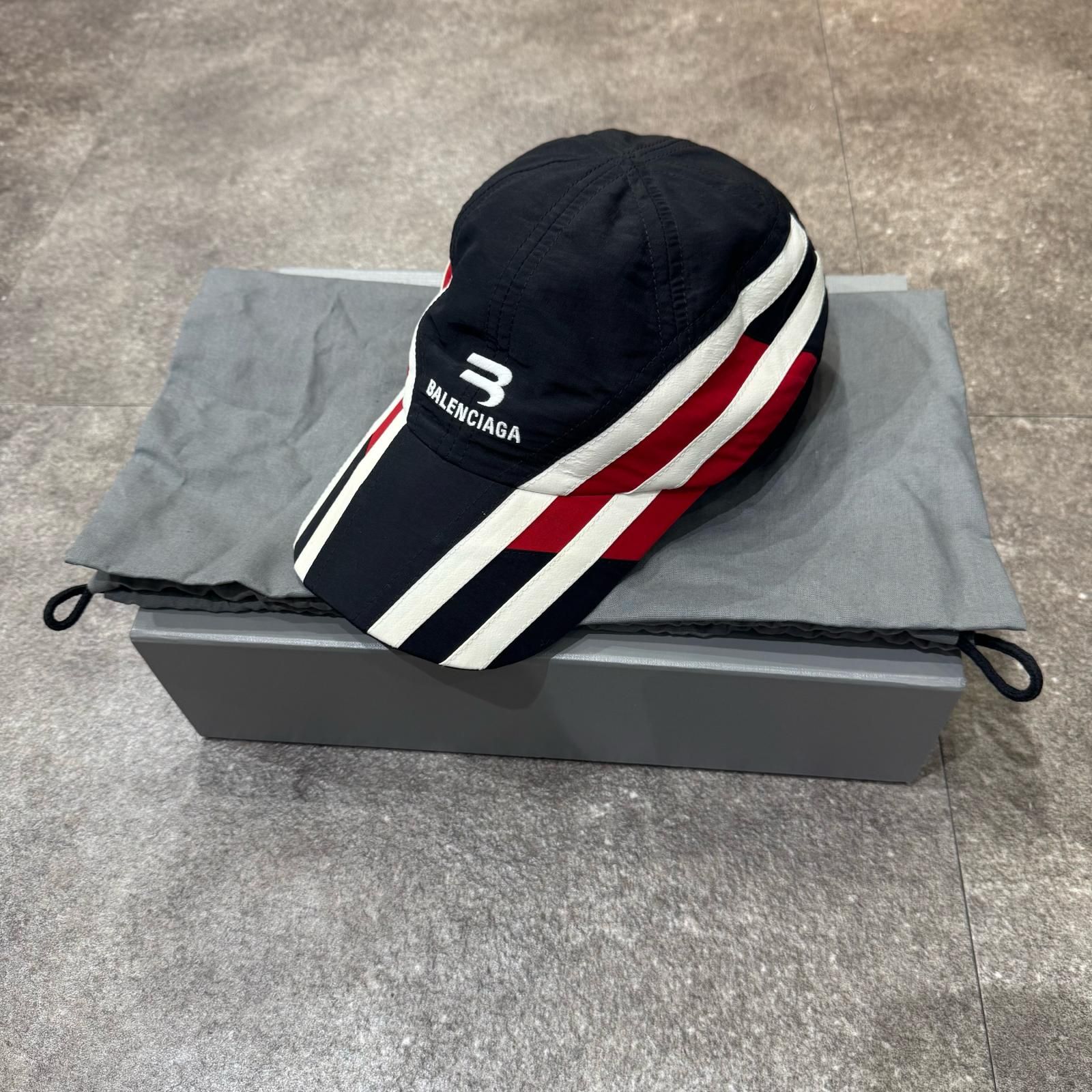 国内正規 BALENCIAGA 22SS HAT TRACKSUIT CAP ハットトラックスーツ