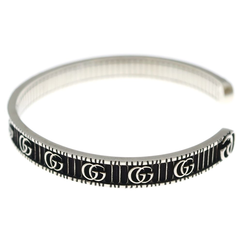 GUCCI GGロゴ ブレスレット GUCCI (グッチ) GGロゴバングル ブレスレット シルバー - メルカリ