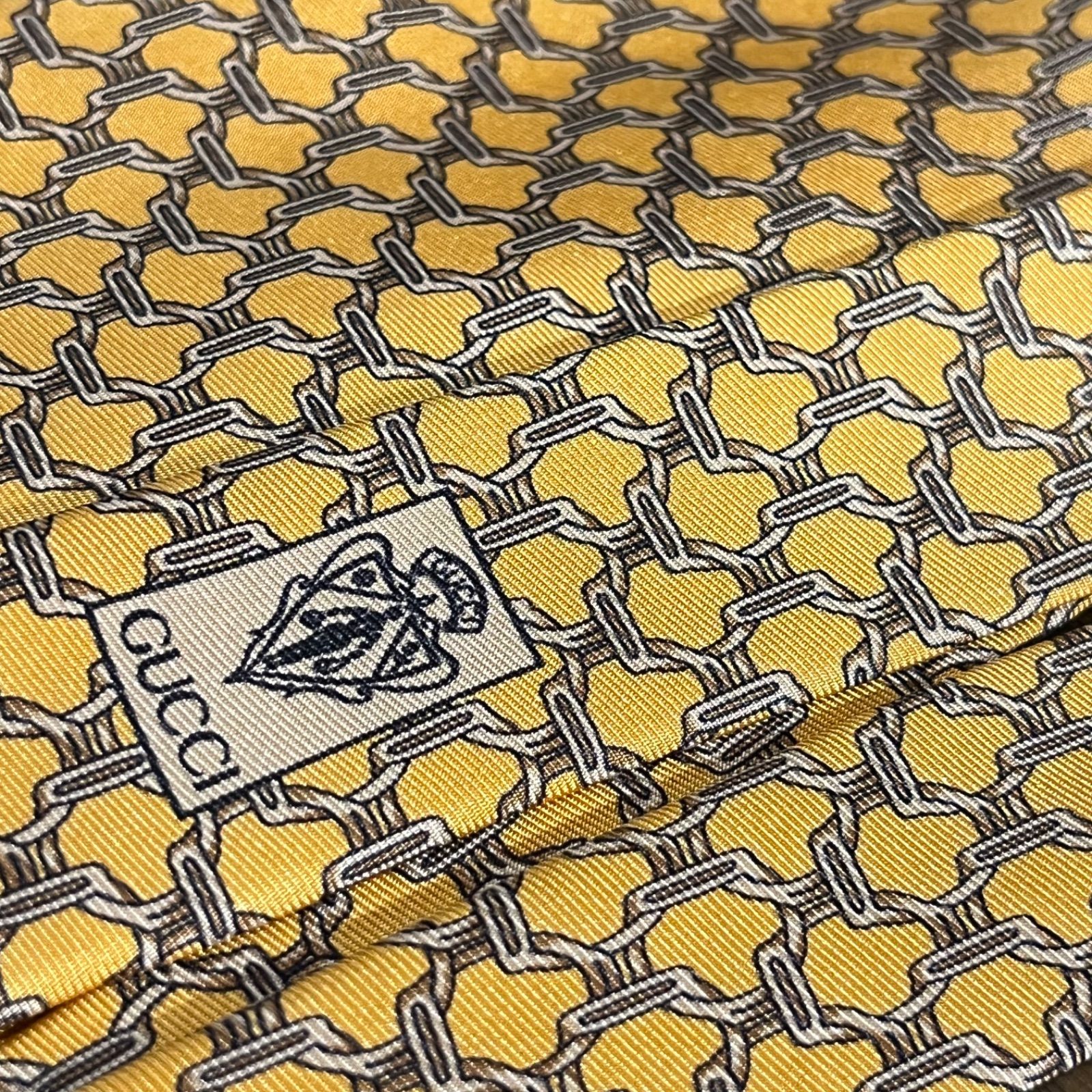 GUCCI グッチ ネクタイ シルク チェーン総柄 イエロー - メルカリ