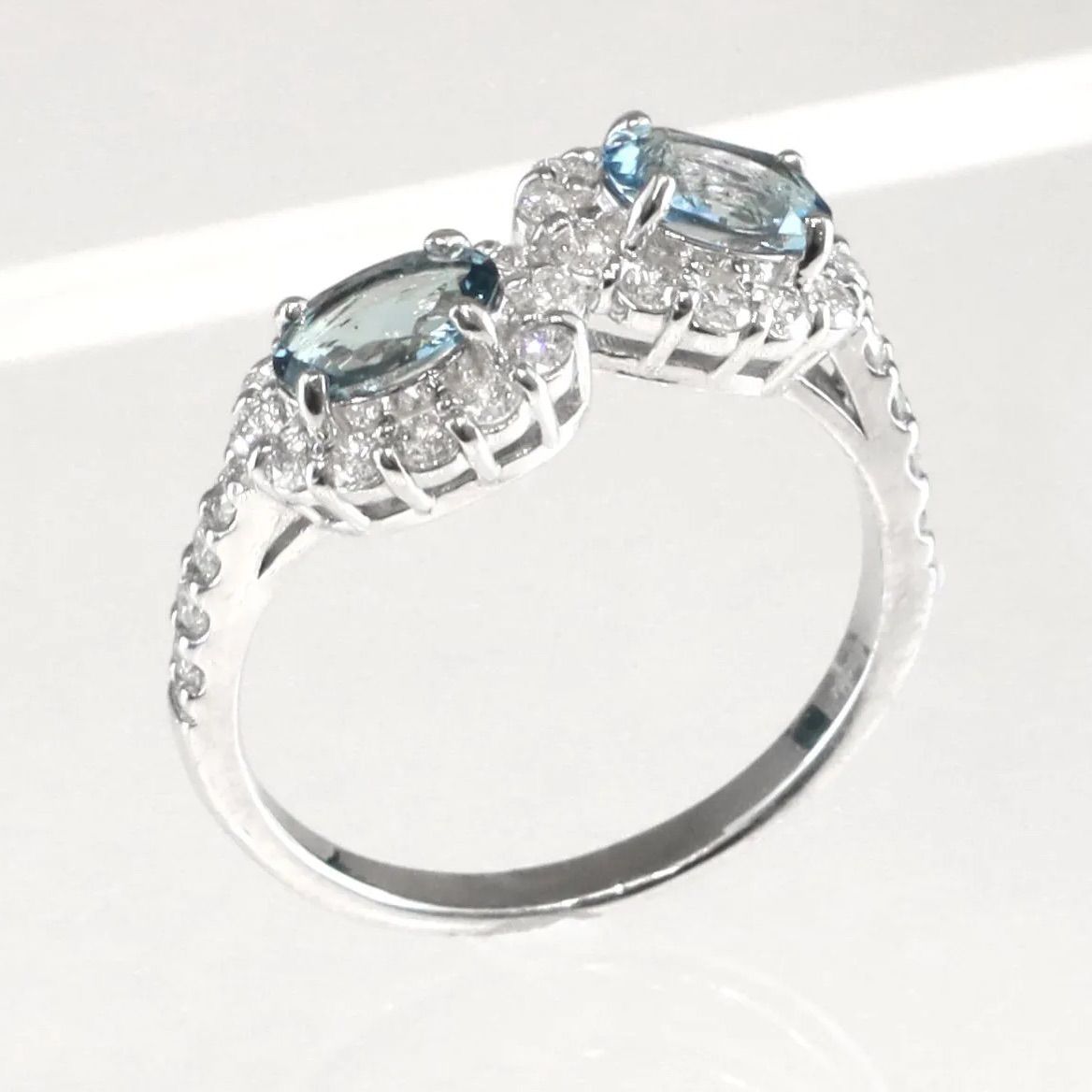 期間限定値下げ中※5月末迄】?新品 プラチナ PT アクアマリン【0.68ct 