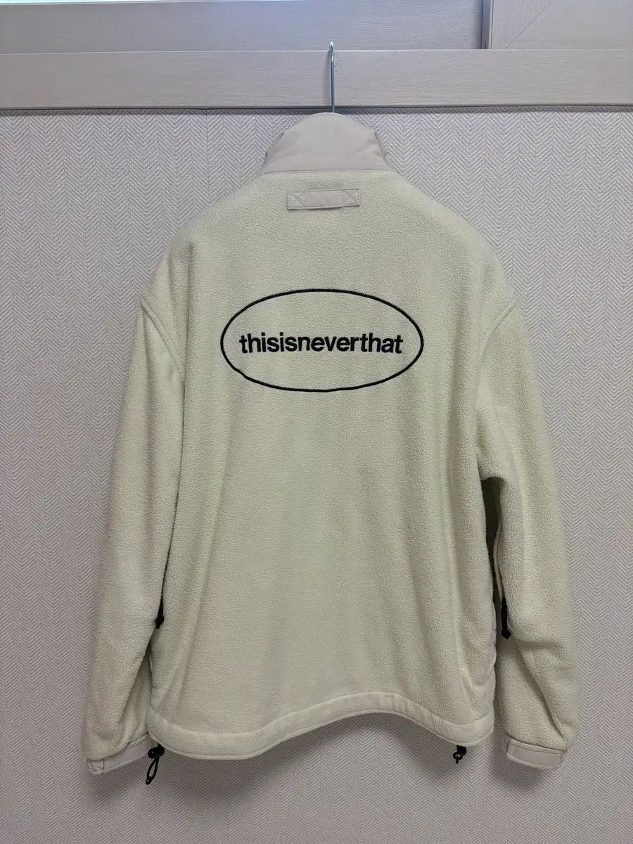 新品，人気SALE thisisneverthat フリース ジャケット アイボリー