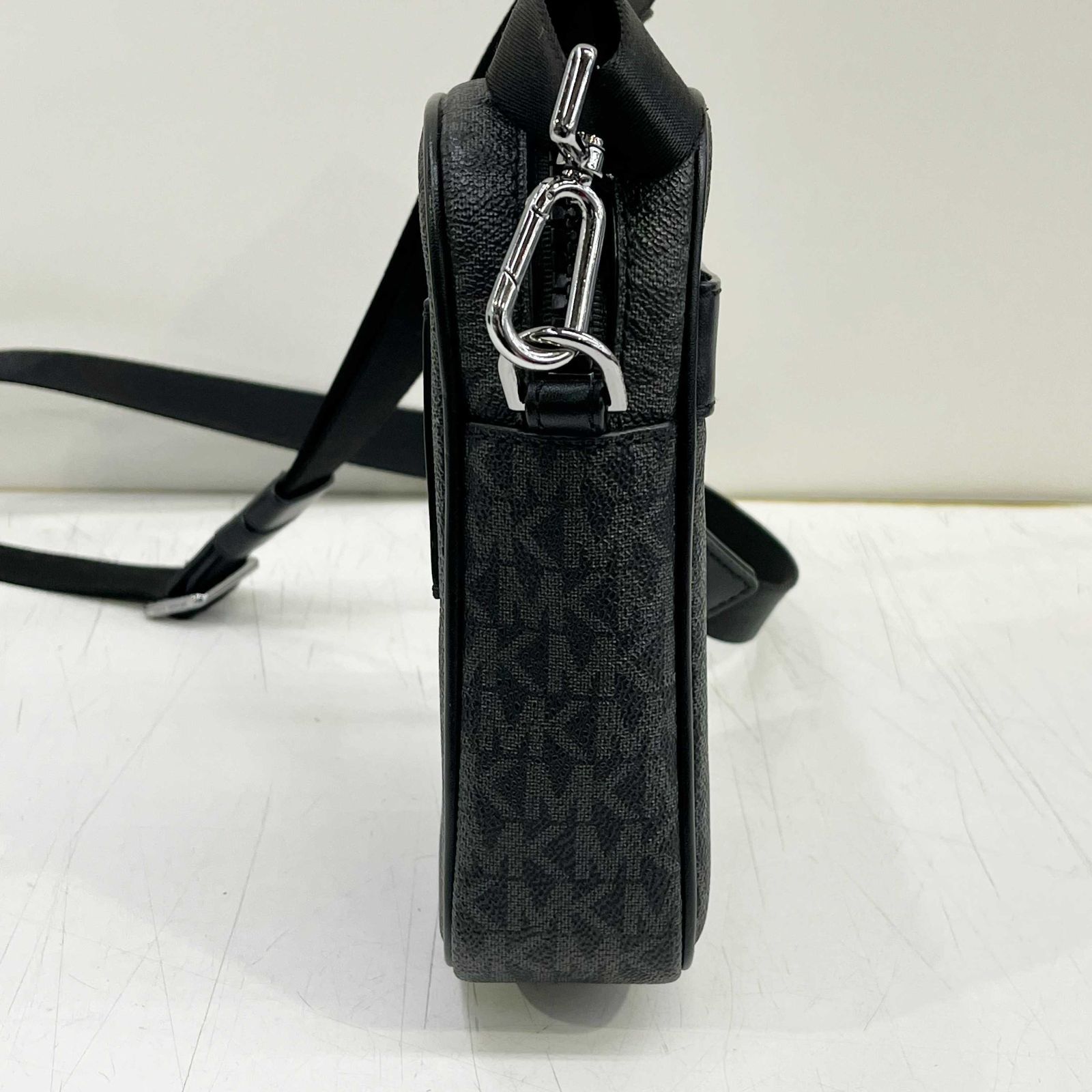 MICHAEL KORS マイケルコース ショルダー ポーチ ショルダーバッグ 