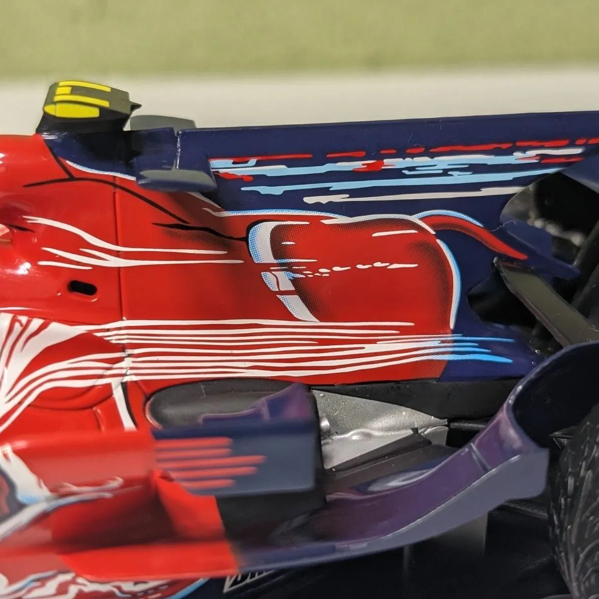 初優勝モデル 1/18 ミニチャンプス トロロッソSTR3 セバスチャン