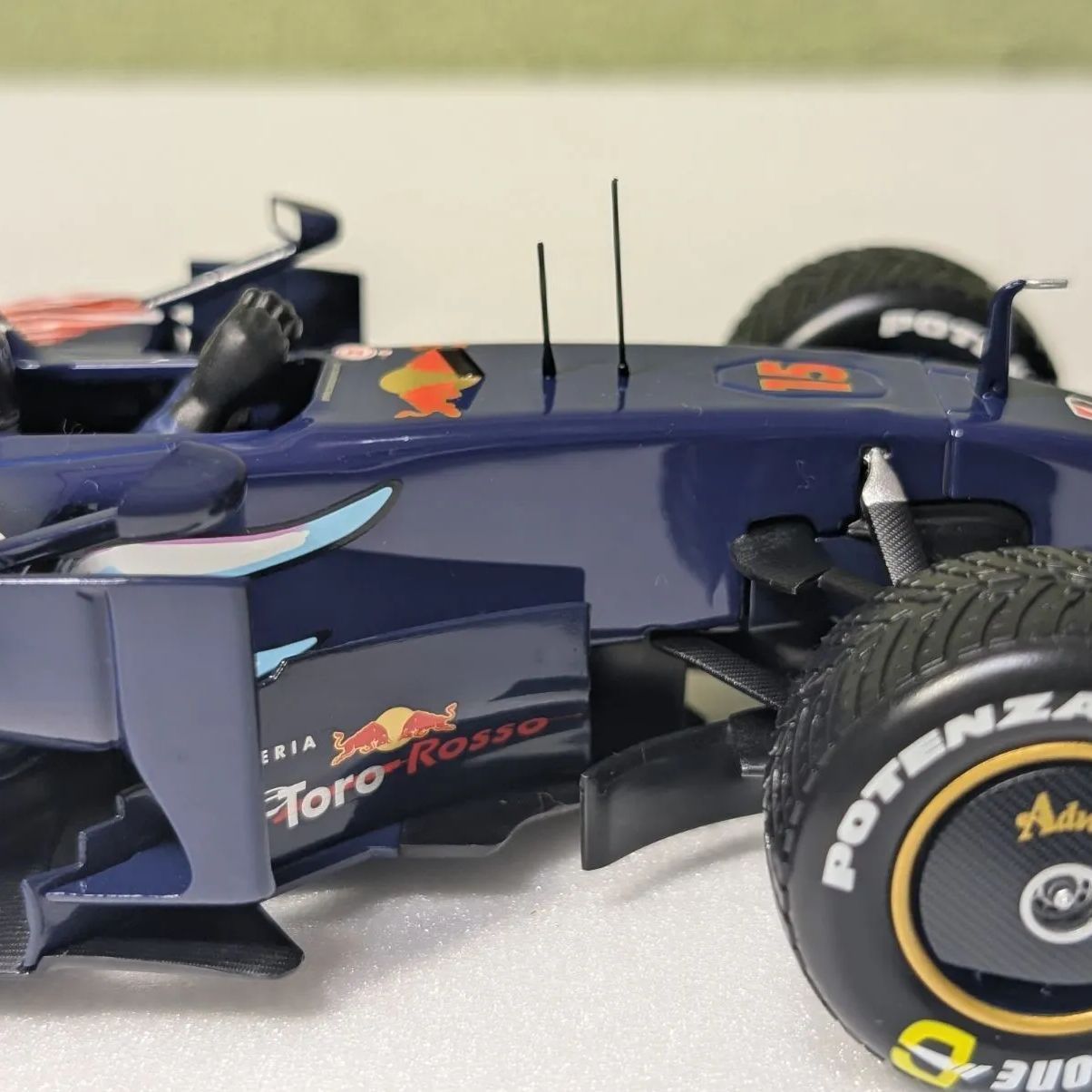 初優勝モデル 1/18 ミニチャンプス トロロッソSTR3 セバスチャン