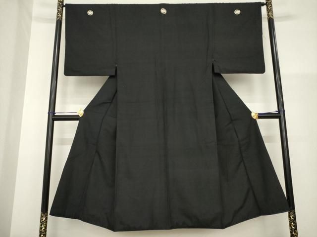 平和屋着物●男性　黒紋付　紬地　正絹　逸品　AABG5845ck