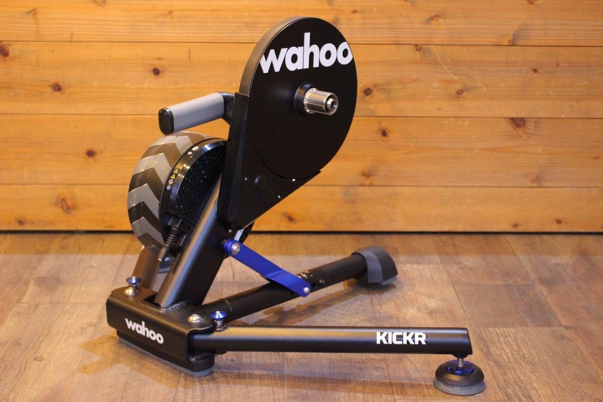 Wahoo KICKR v6 固定ローラー