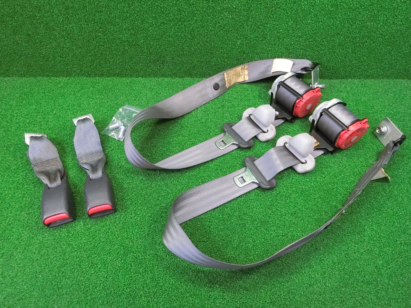 [14426] 送料無料 ホンダ バモス ホビオ HM3 HM4 リア シートベルト 左右セット キャッチ H8613T