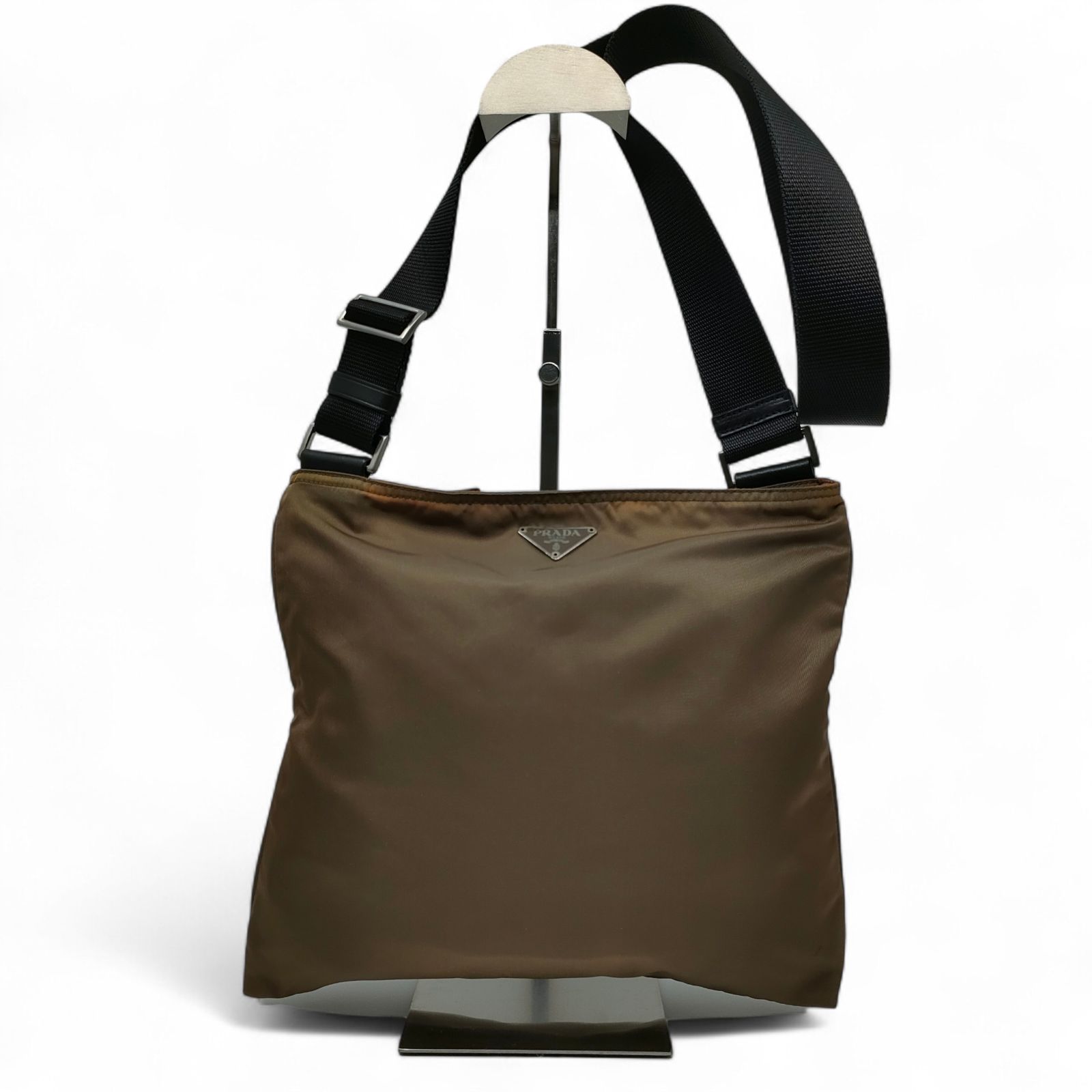 PRADA プラダ サコッシュ ナイロン ショルダーバッグ　ブラウン PRADA プラダ ナイロン ショルダーバッグ ナイロン サコッシュ - メルカリ