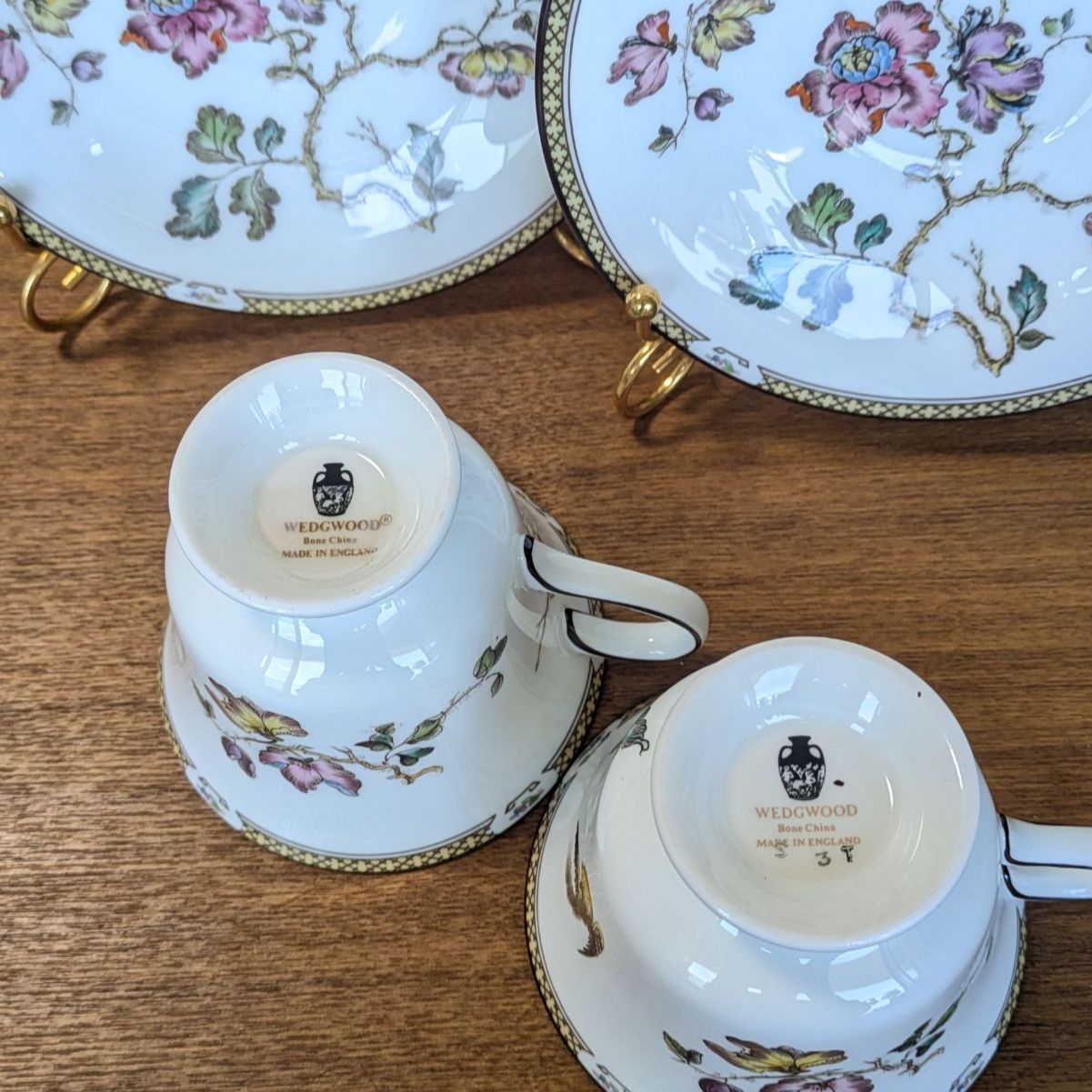 美品★ウェッジウッド スワロー カップ＆ソーサー シノズワリ 黒壺 ウェッジウッド swallow スワロー カップ＆ソーサー 2客セット