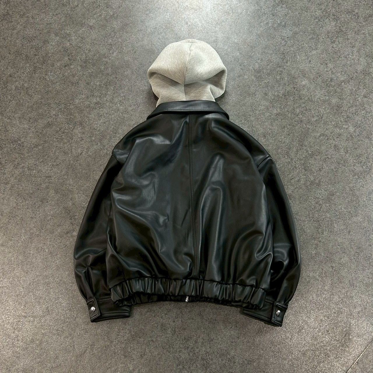 ZARA ザラ コントラストフェイクレザージャケット ブルゾン パーカ