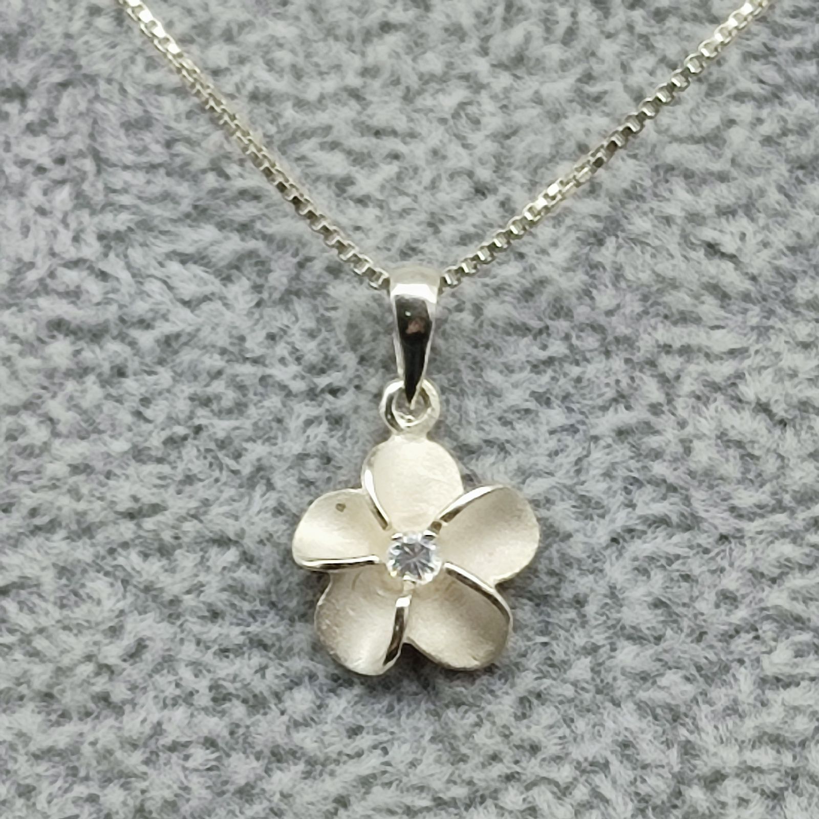 美品】プルメリアデザインネックレス シルバー925 SILVER ITALY 2.6g 
