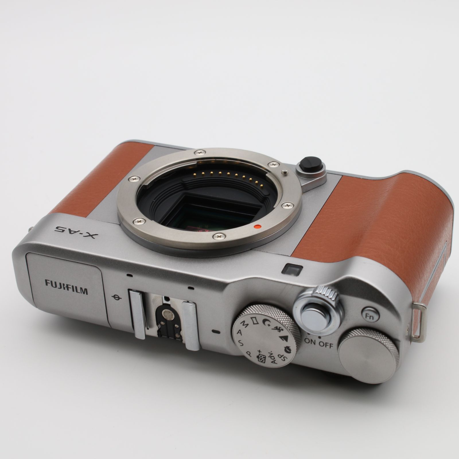 極上品】 FUJIFILM X-A5 レンズキット ブラウン FUJINON XC 15-45mm F3