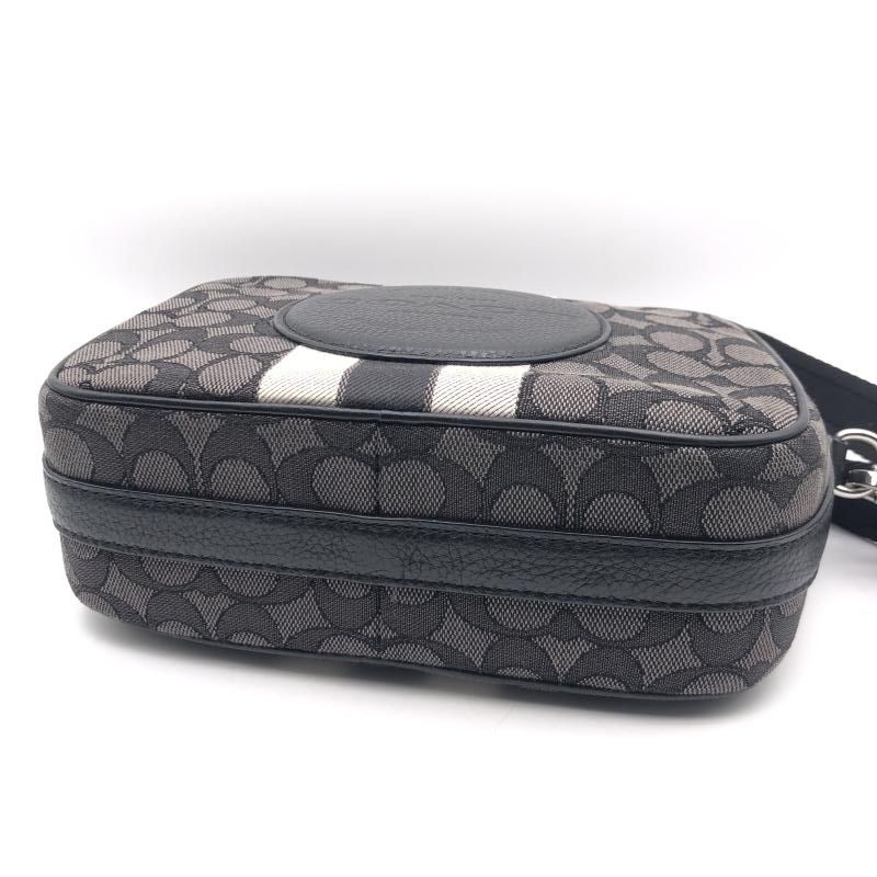 【中古】COACH　シグネチャーショルダーバッグ　H2022-1912　ブラック　コーチ[17][240017760232] 中古】COACH シグネチャーショルダーバッグ H2022-1912 ブラック