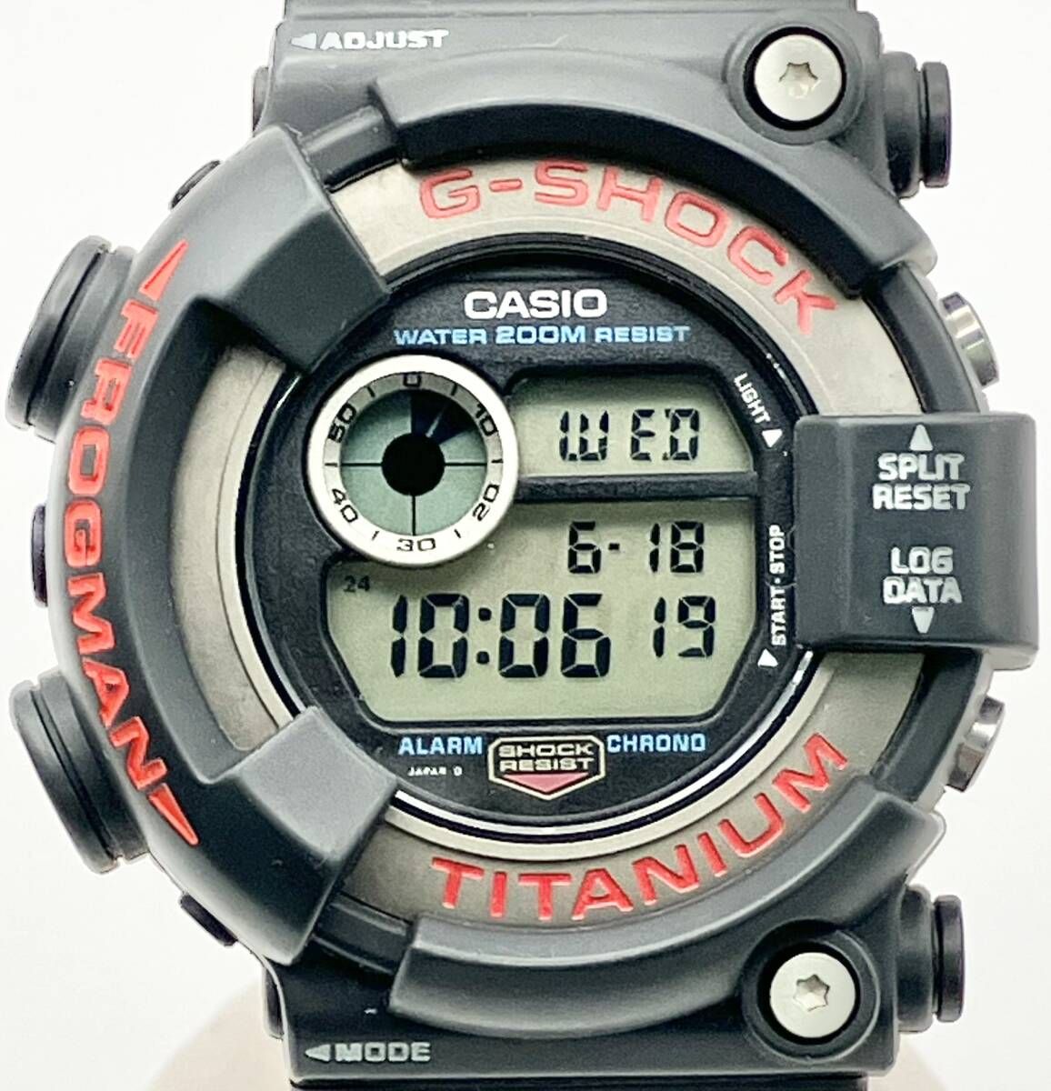 大人気】CASIO カシオ G-SHOCK ジーショックDW-8200 フロッグマン 赤黒