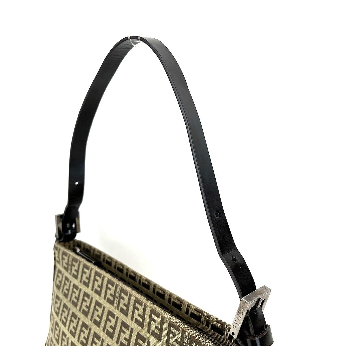 FENDI フェンディ ズッキーノ アクセサリーポーチ ズッカ ハンドバッグ 