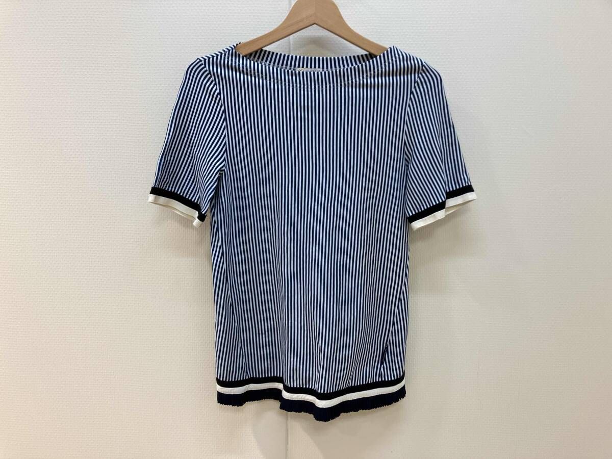MONCLER モンクレール 半袖Tシャツ ストライプ柄 D10938094000 MONCLER モンクレール 半袖Tシャツ ストライプ柄 D10938094000
