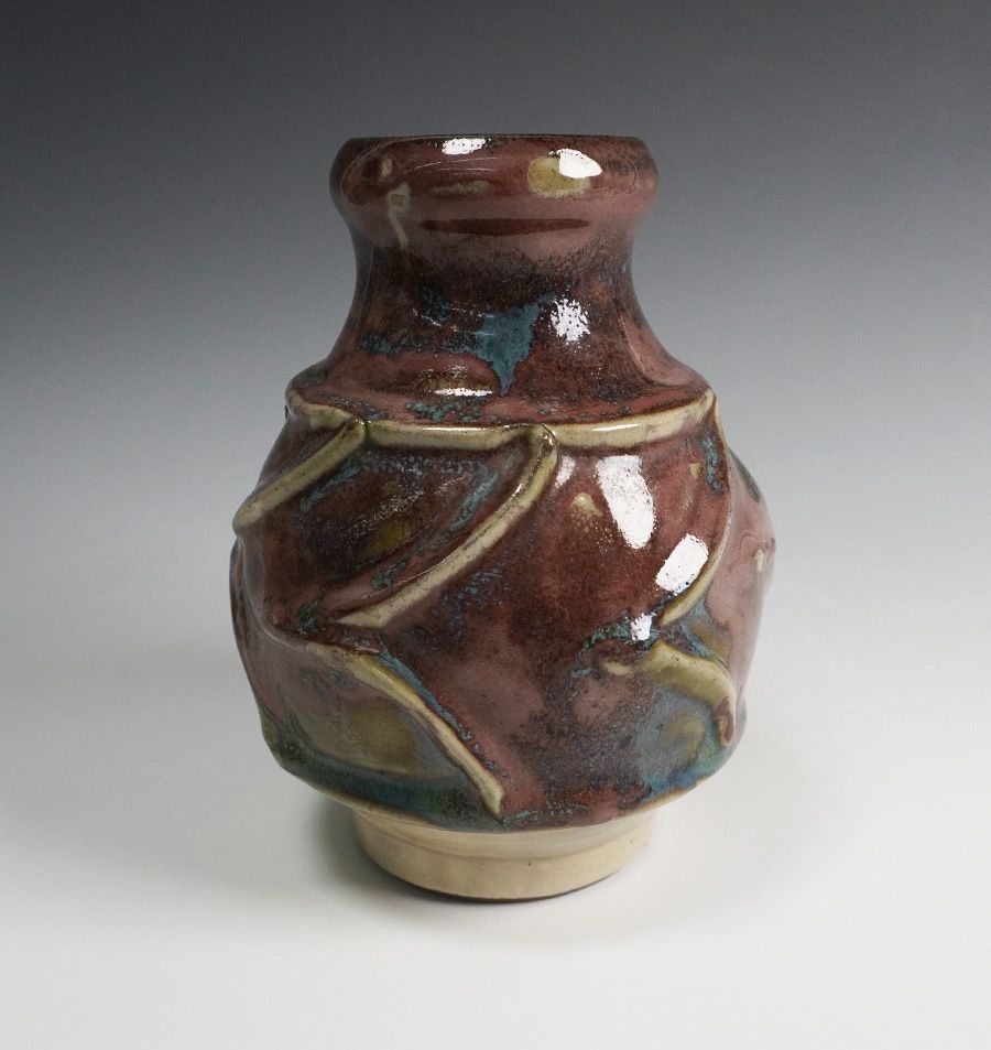 琉球壺屋焼　小橋川仁王永晶（名工）　赤絵四角飾皿　共箱　東Y8-0623☆2F 琉球壺屋焼 小橋川仁王永晶（名工） 赤絵四角飾皿 共箱 東Y8-0623☆2F